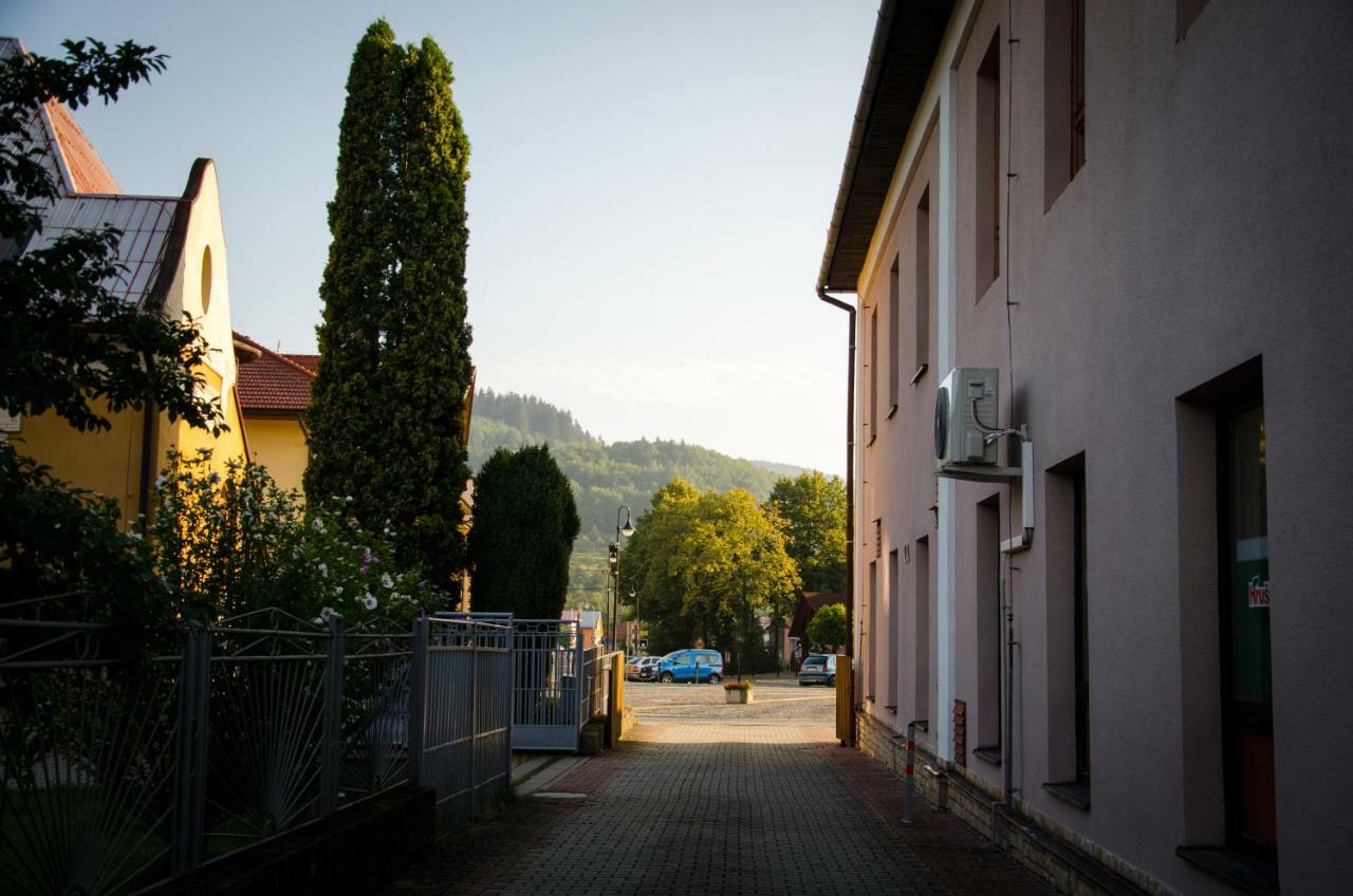 Ubytovani U Valasskych Ponozek Hovezi Luaran gambar